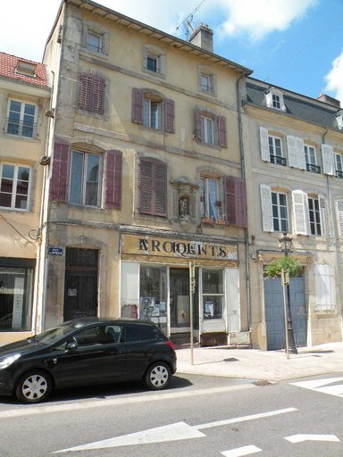  vieil immeuble, vieille boutique
